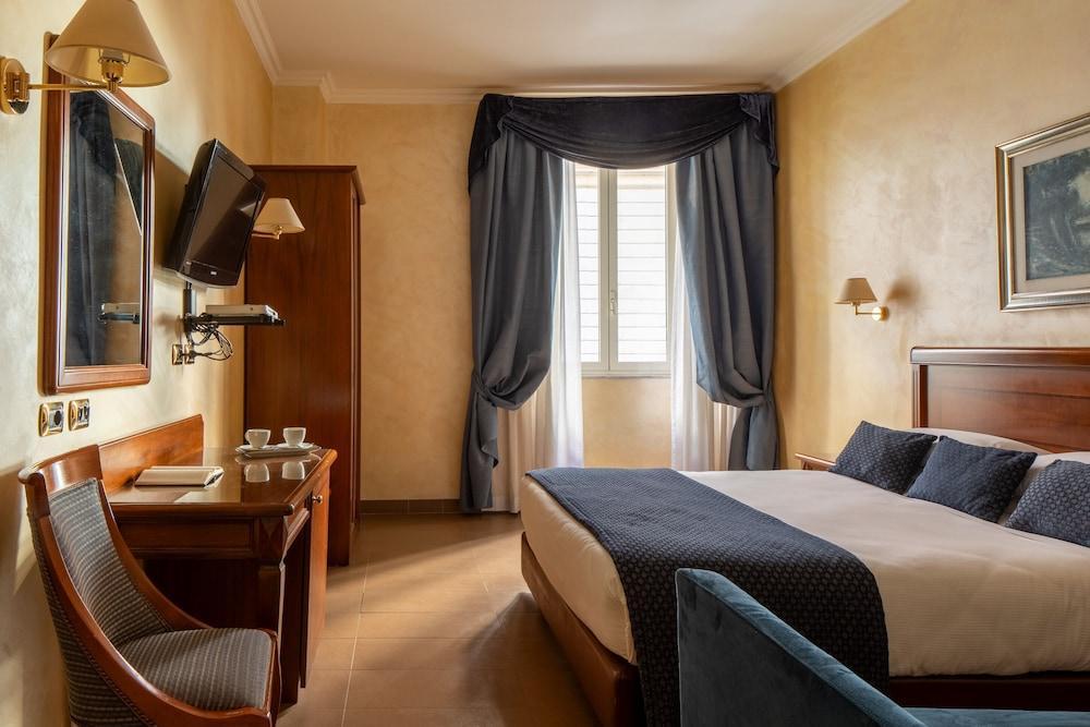 Hotel Montecarlo Room Type - Luxury Double Room