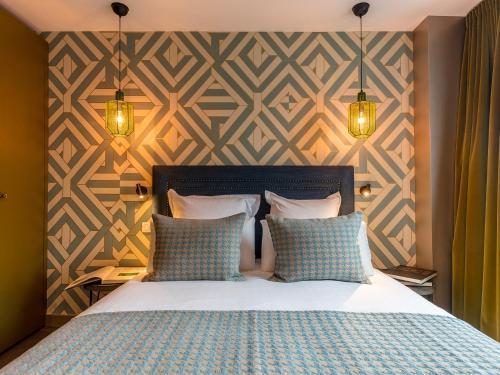 Be You Luxury Apart'Hotel - Tap to explore photos