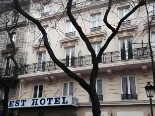 Est Hotel - Tap to explore photos