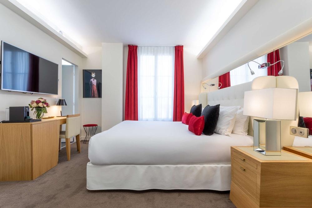 Hotel Camille Paris Gare de Lyon, Tapestry Collection by Hilton Room Type - King Deluxe Room Aromatherapy