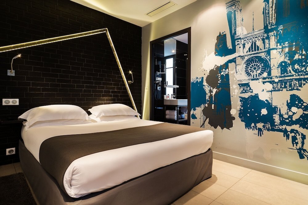 Hotel Arc de Triomphe Etoile Room Type - Superior Double Room