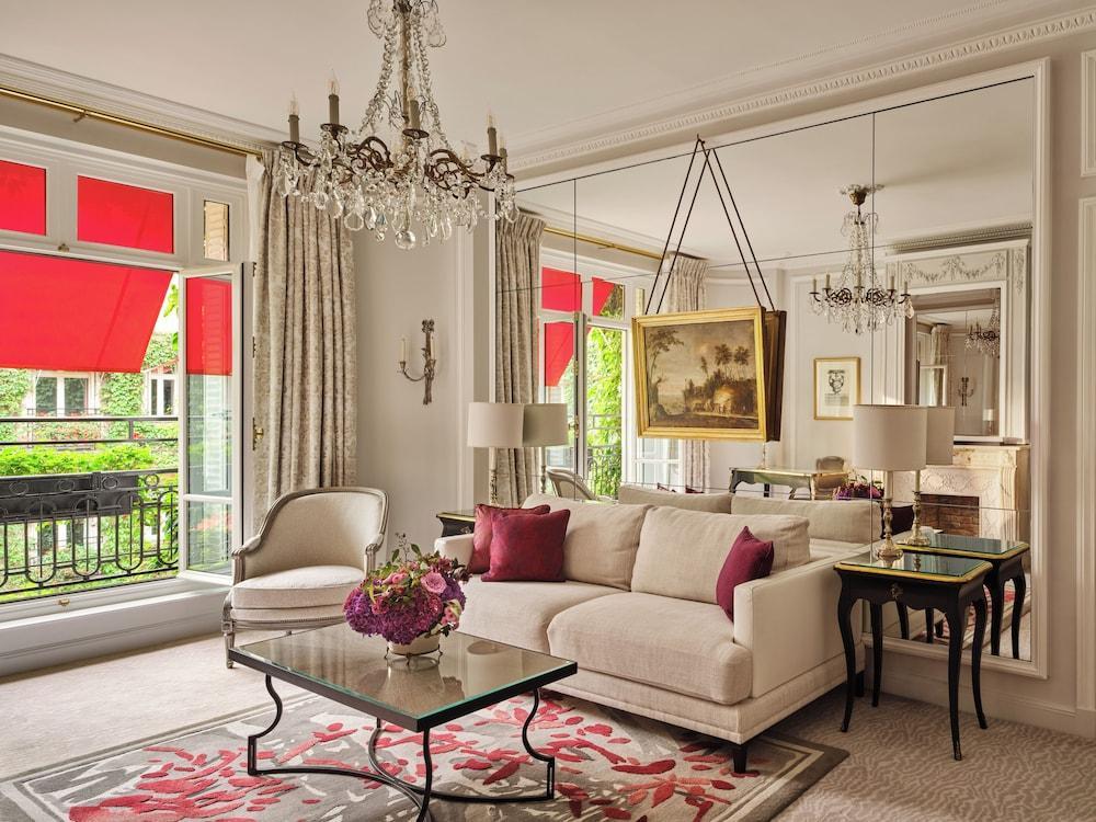 Hôtel Plaza Athénée - Dorchester Collection Room Type - Deluxe Suite
