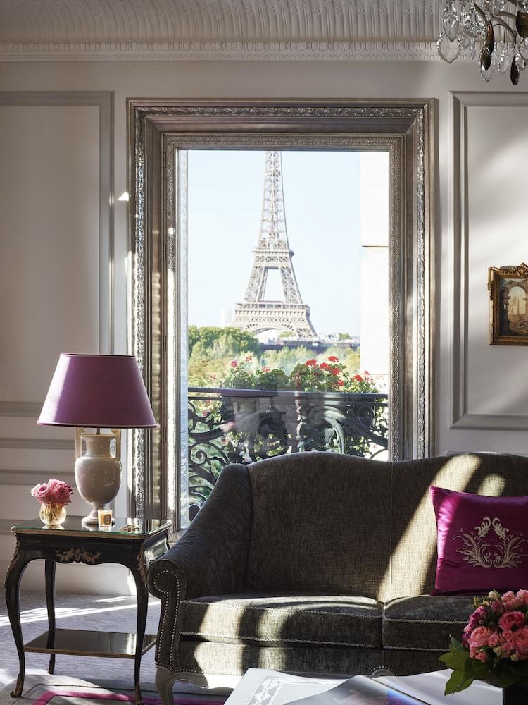Hôtel Plaza Athénée - Dorchester Collection Room Type - Suite Eiffel