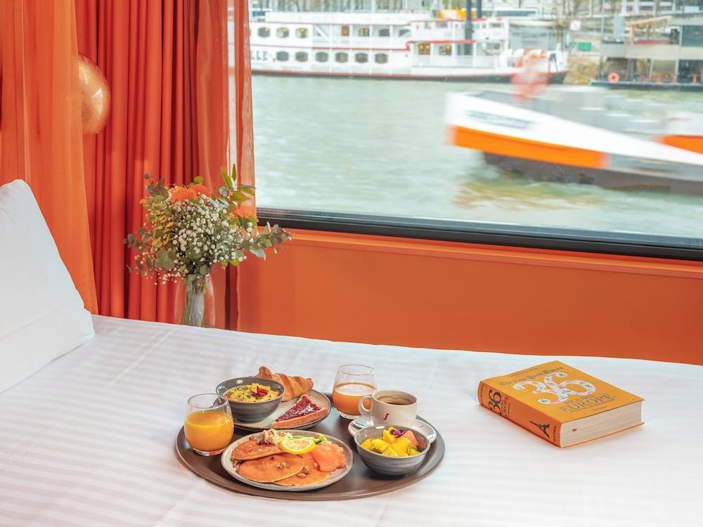 Off Paris Seine Room Type - Suite designer sunset Seine view