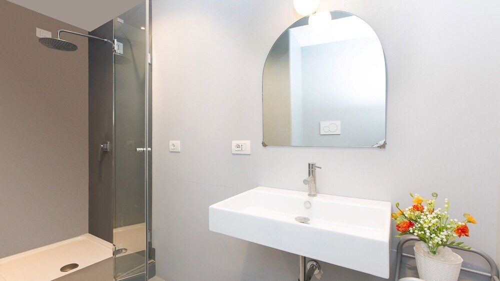Rental In Rome Arenula Apartment - Tap to explore photos