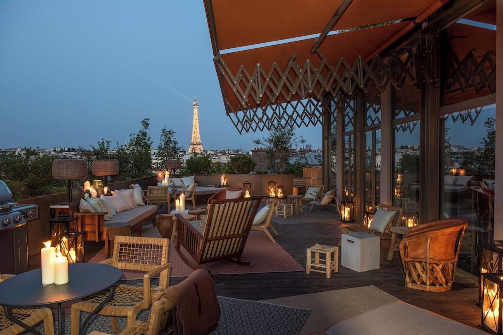 Brach Paris - Evok Collection Room Type - Suite Suzanne - Eiffel Tower view and Norwegian Bath