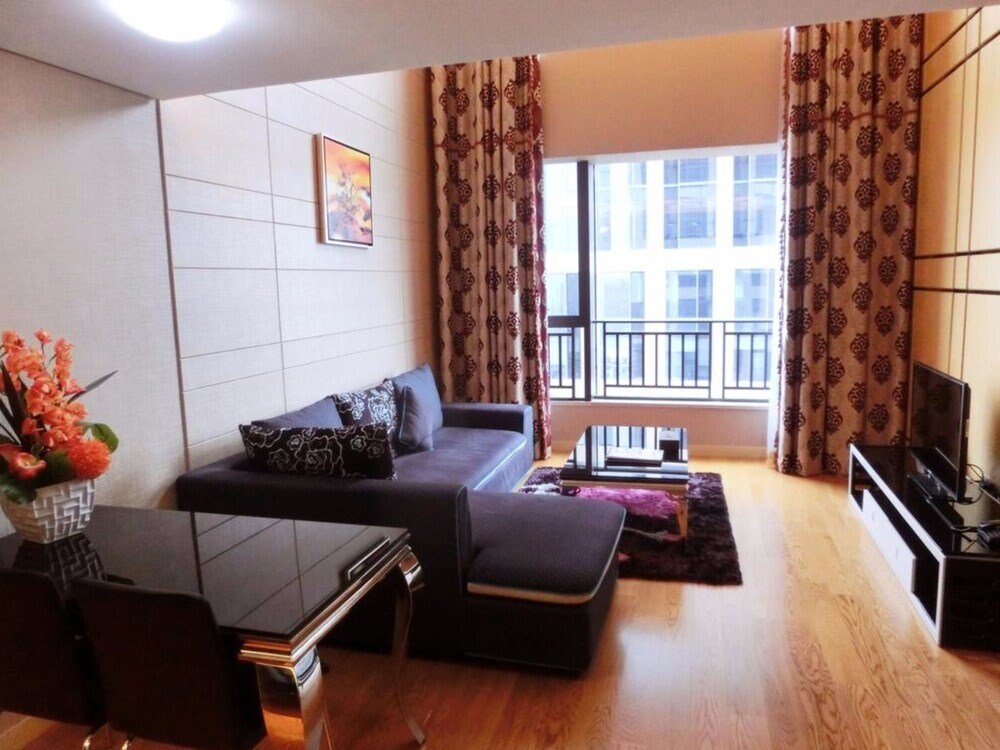 Estay Apartment Poly Central Pivot GZ - Tap to explore photos