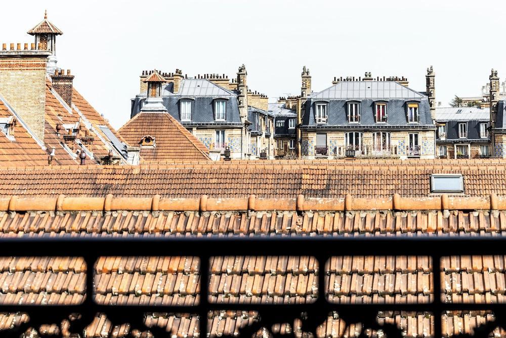 COQ Hotel Paris - Tap to explore photos