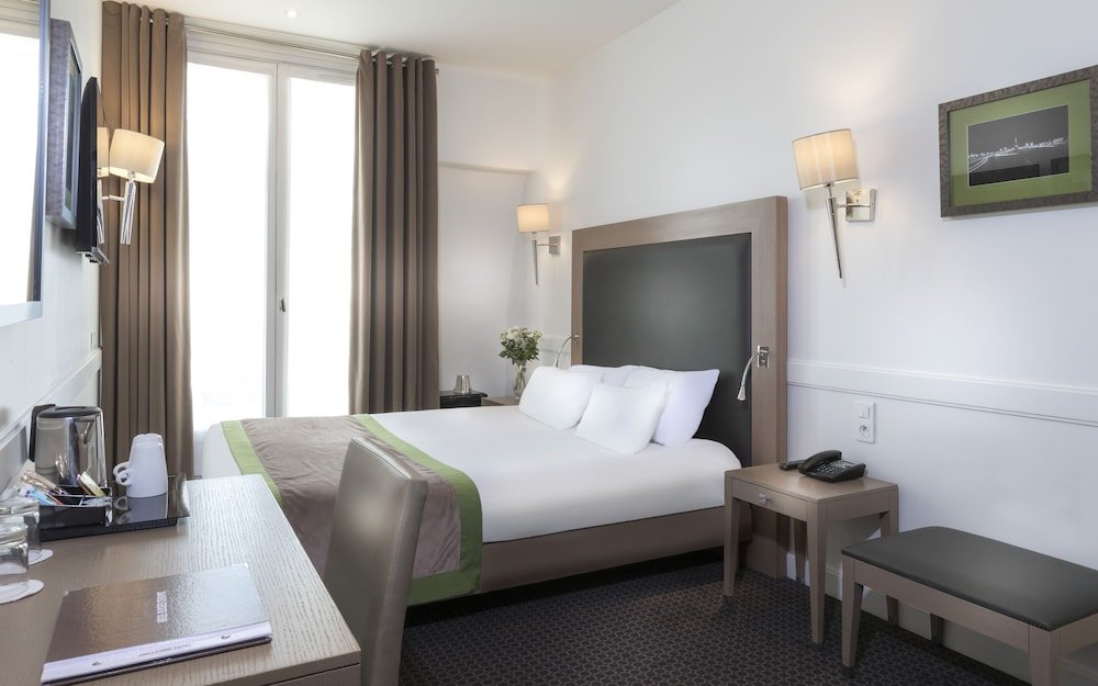 Hotel Elysées Céramic Room Type - Standard Double Room Hotel Elysées Céramic Room Type - Standard Double Room