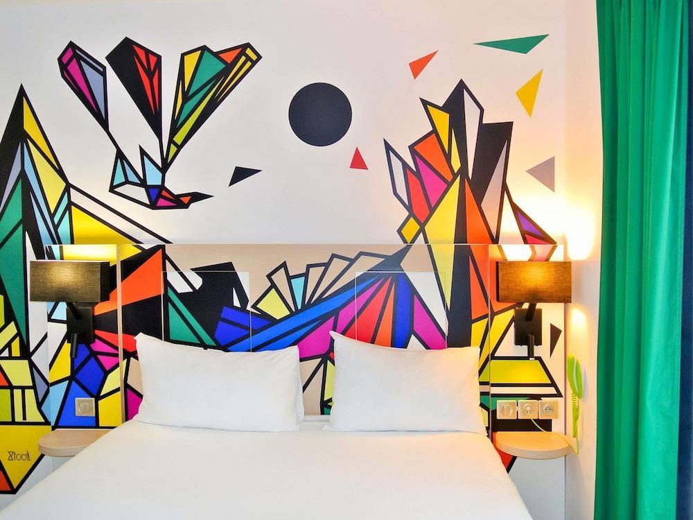 ibis Styles Paris Maine Montparnasse Room Type - Standard Double Room, 1 Double Bed