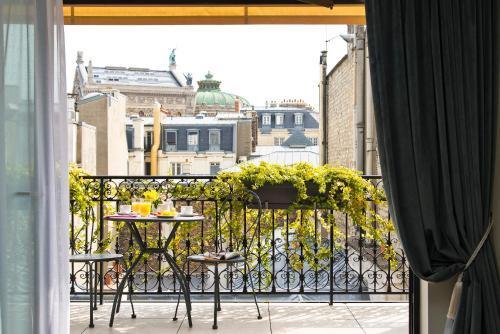 Hotel St Pétersbourg Opéra & Spa Room Type - Deluxe Double or Twin Room with Terrace