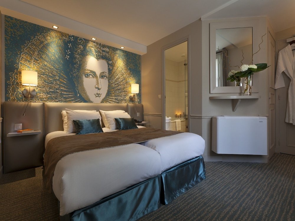 Hotel Le Clos Medicis - Tap to explore photos