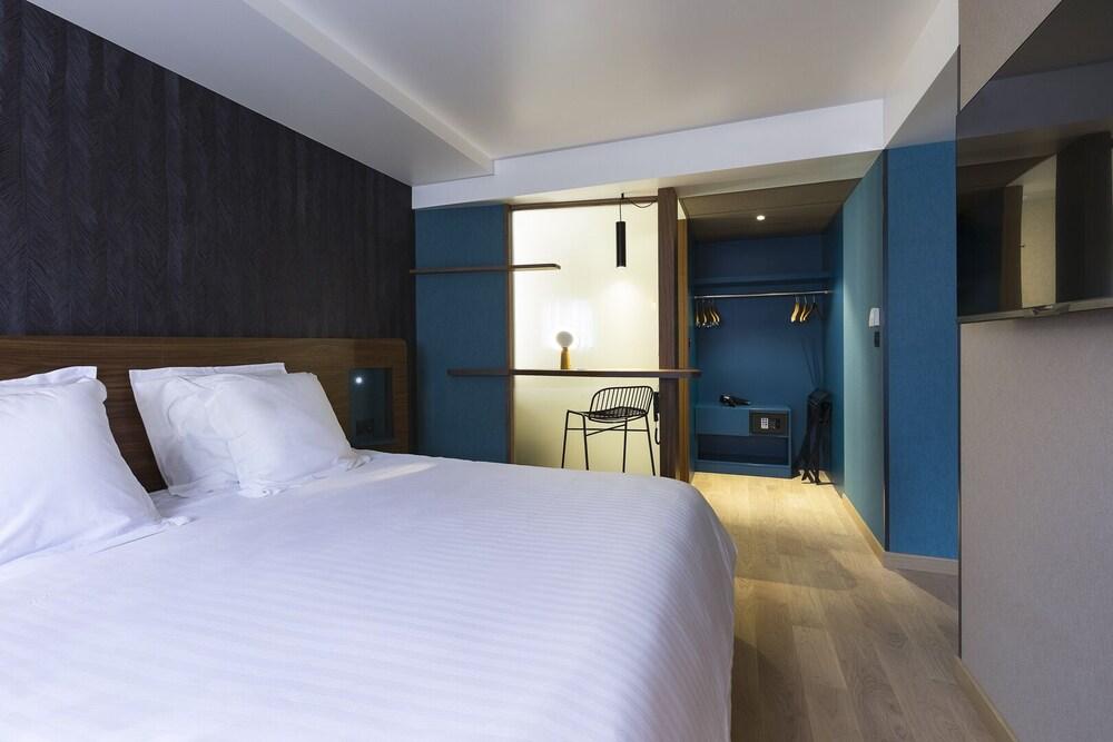 Hotel Oceania Paris Porte de Versailles Room Type - Suite Océane