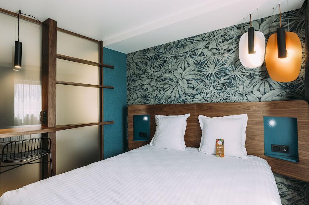 Hotel Oceania Paris Porte de Versailles Room Type - Deluxe Double Room