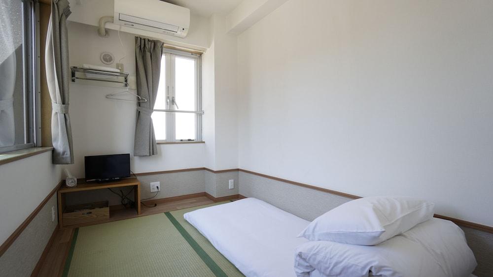 House Ikebukuro – Hostel Room Type - Japanese Style Single Room