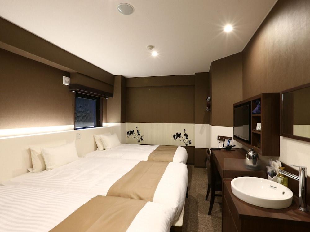 Hotel Wing International Select Ueno Okachimachi - Tap to explore photos