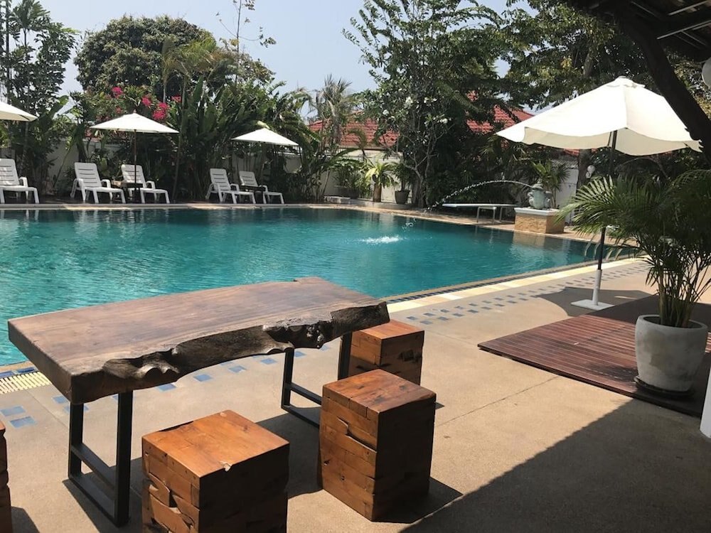Heaven Hill Pool Villa Pattaya - Tap to explore photos