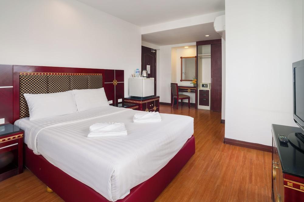 Jomtien Hisotel Room Type - Standard Double Room