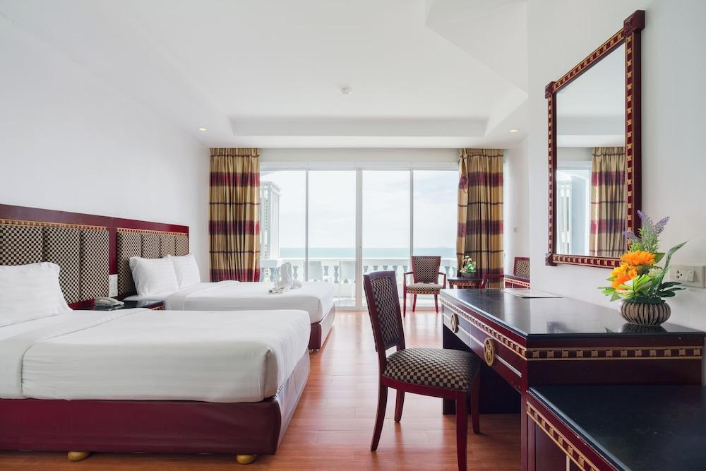 Jomtien Hisotel Room Type - Superior Twin Room, Sea View, Beachfront Jomtien Hisotel Room Type - Superior Twin Room, Sea View, Beachfront