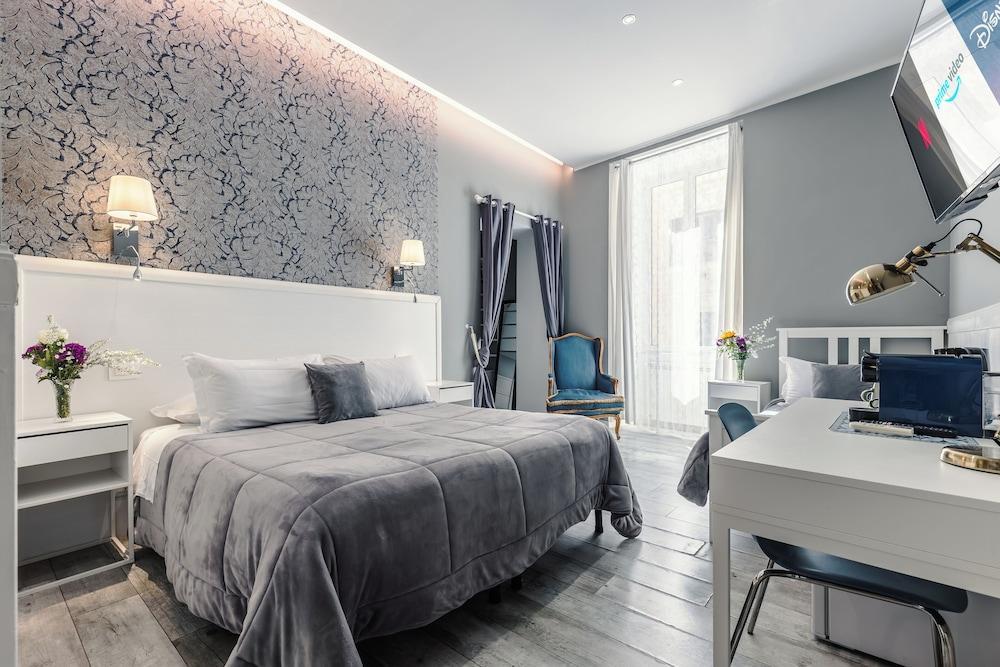 Bed and Best Room Type - Deluxe Triple Room