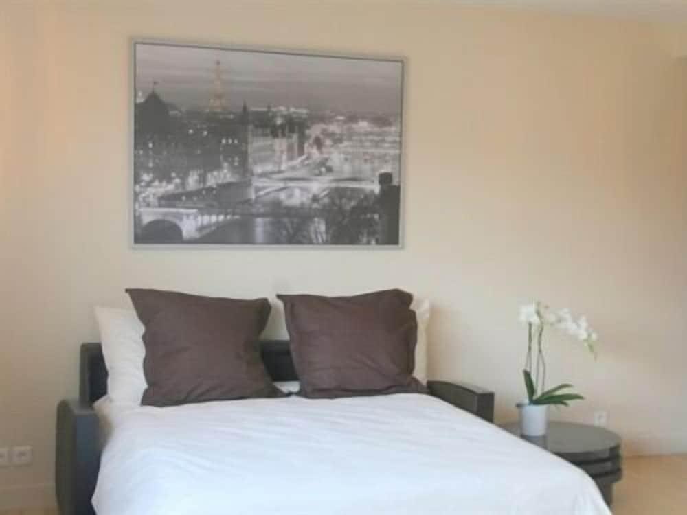 Short Stay Paris Apartments Room Type - Standard Studio, Ensuite (Studio)