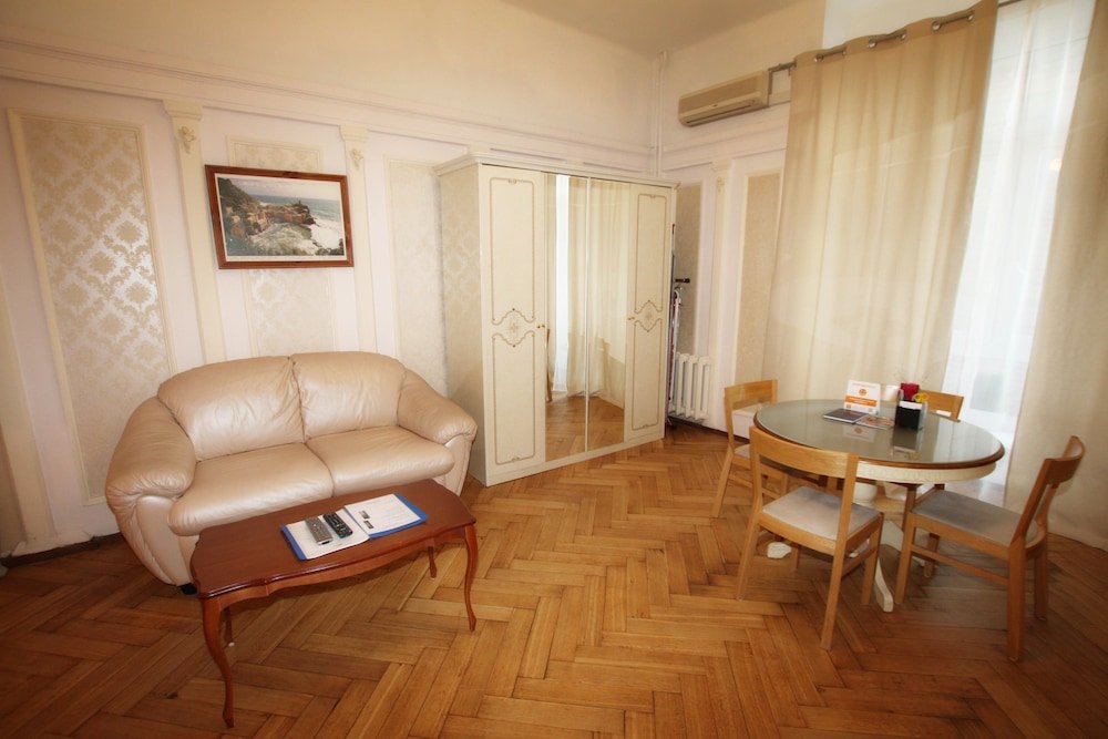 TVST Apartments Bolshoy Gnezdnikovsky 10 apt 332 - Tap to explore photos