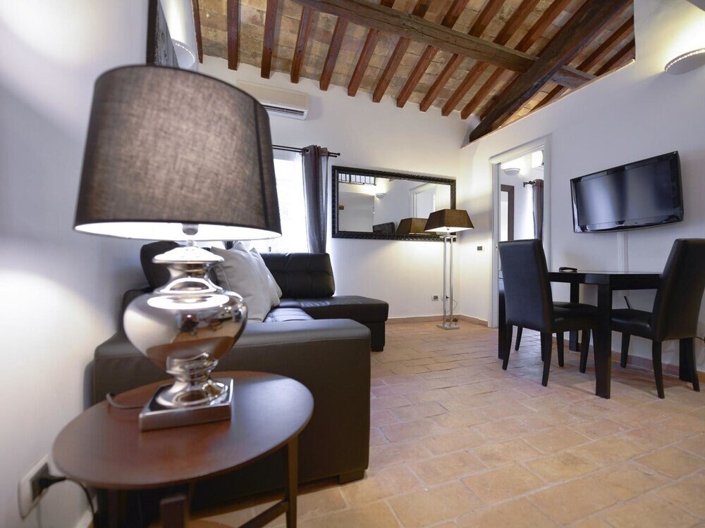 Ibernesi 1 Apartment - Tap to explore photos