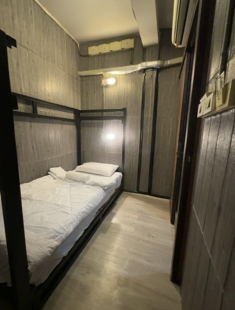 Bed Bangkok Hostel - Tap to explore photos