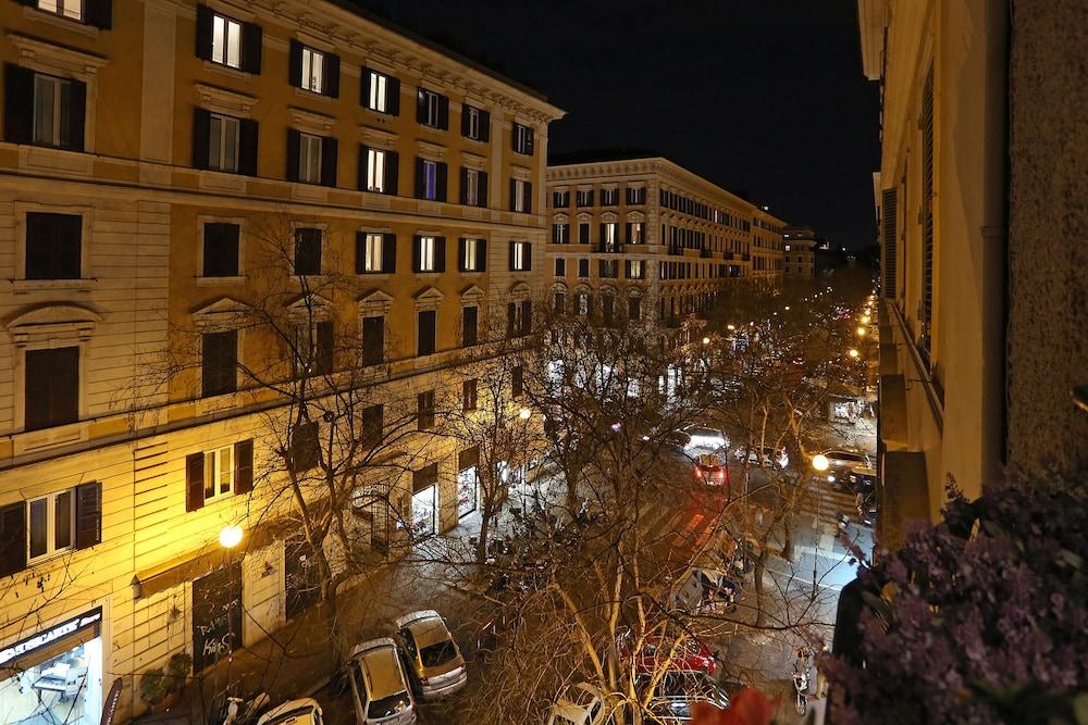 Grand Tour Rome Suites - Liberty Collection - Tap to explore photos