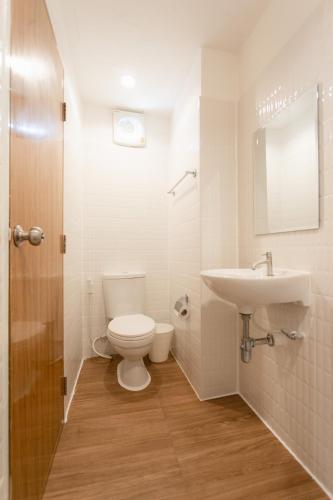 Hotel PaPa Bangkok Siriraj Room Type - Superior Queen Room with Private Bathroom