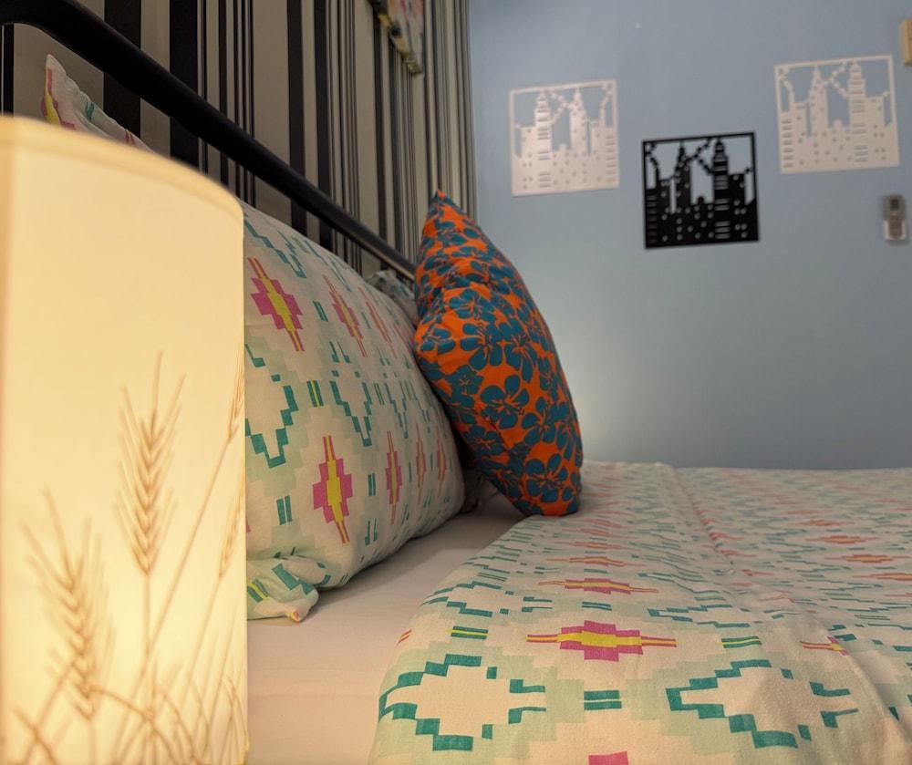 Baan Nampetch Hostel Room Type - Basic Double Room, 1 Queen Bed (No Window)