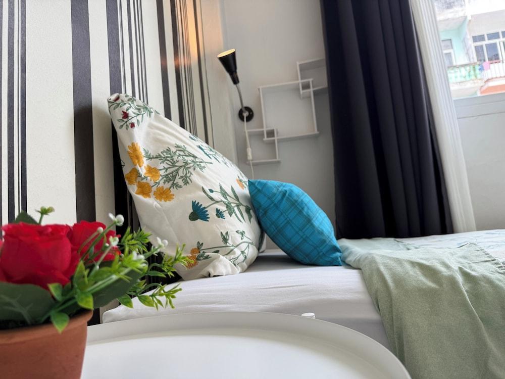 Baan Nampetch Hostel Room Type - Standard Twin Room