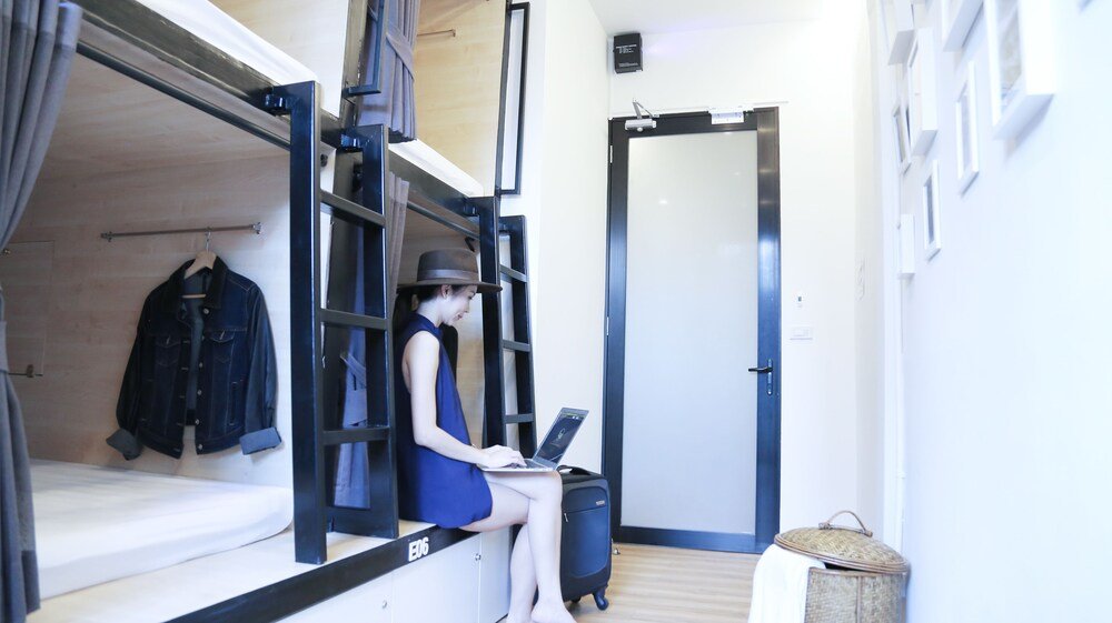 Lamurr Sukhumvit 41 - Hostel Room Type - 8-Bed Mixed Dorm