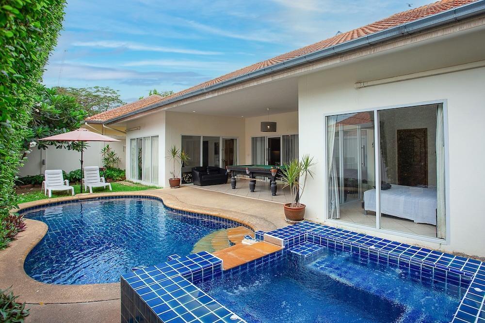 Magic Villa Pattaya Room Type - Superior Villa, 2 Bedrooms, Private Pool