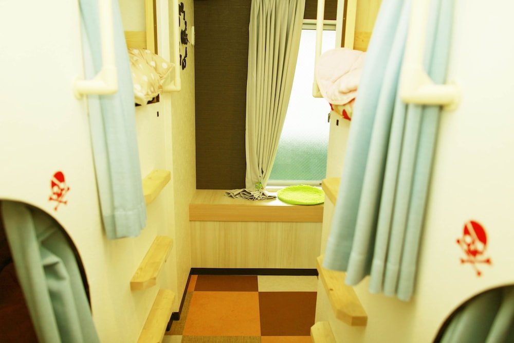 G'inns guest house - Hostel - Tap to explore photos