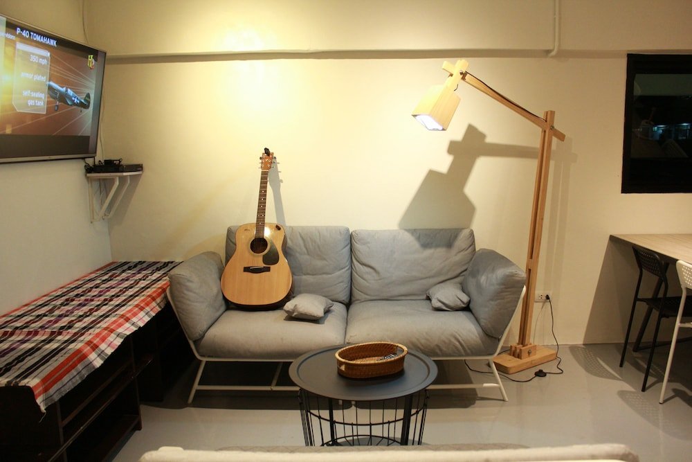 Jam Hostel Bangkok - Tap to explore photos