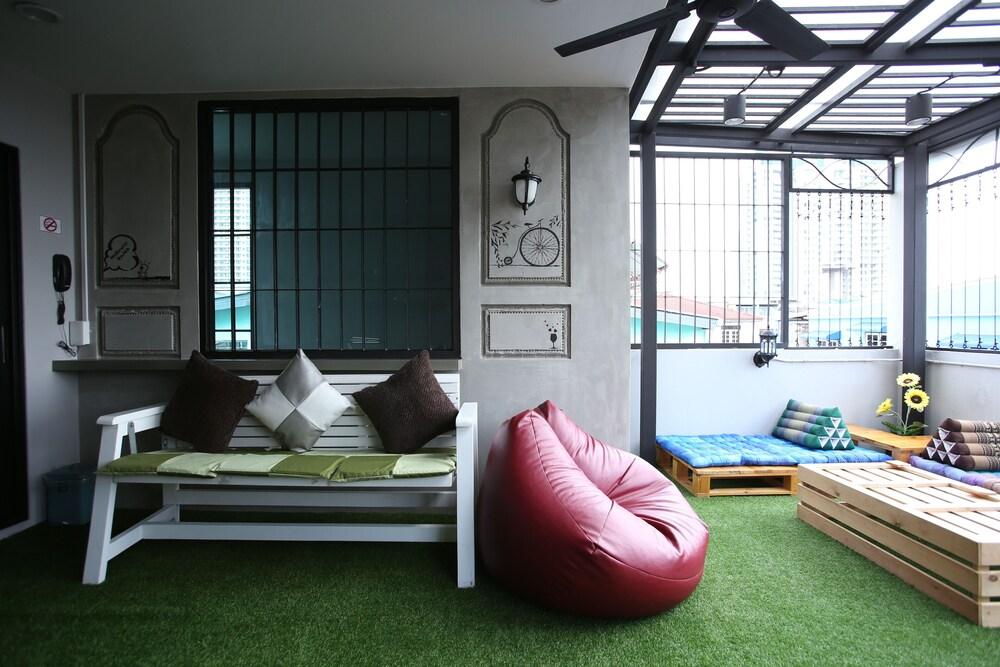 PAMA House Boutique Hostel - Tap to explore photos