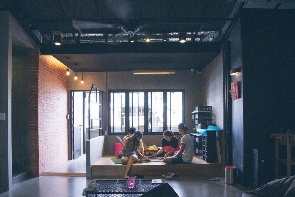 A7 Hidden Hostel - Tap to explore photos
