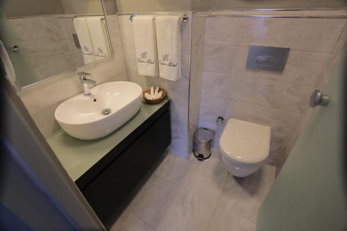 Ferman Pera Room Type - Deluxe Twin Room