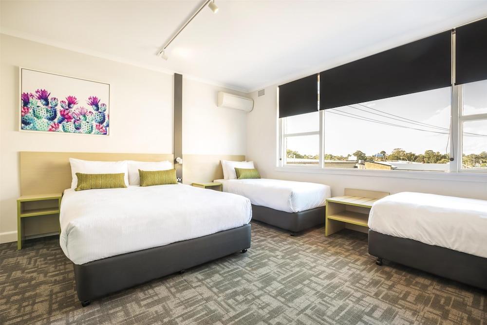 Nightcap at Hume Hotel Room Type - Studio Family