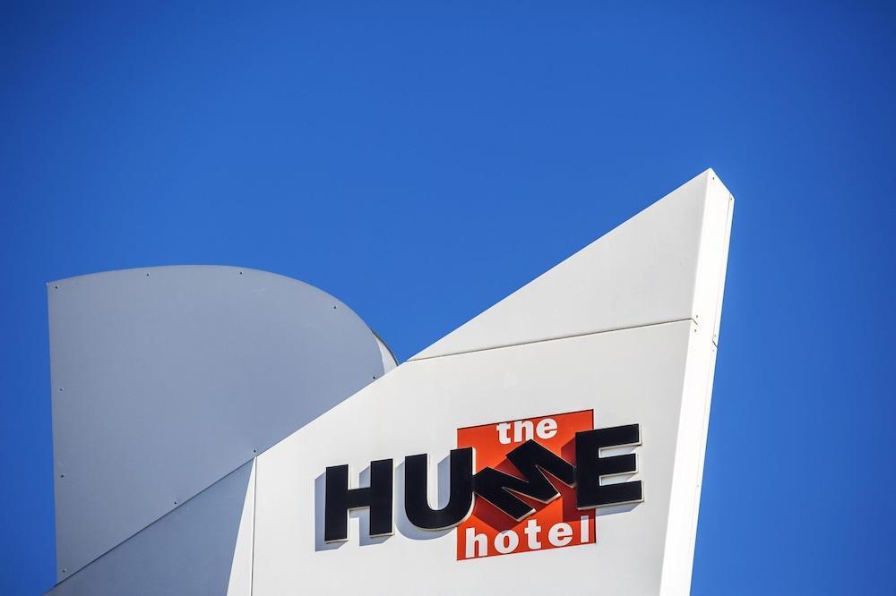 Nightcap at Hume Hotel - Tap to explore photos