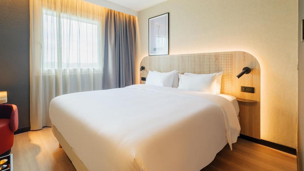 Tulip Hotels & Residences – Marne-la-Vallee Torcy Room Type - Superior Room, 1 King Bed