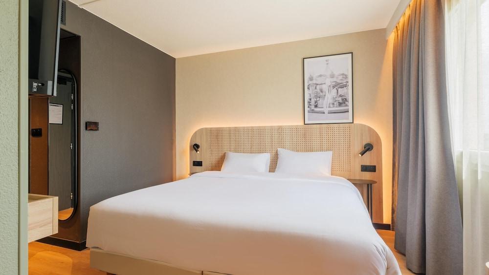 Tulip Hotels & Residences – Marne-la-Vallee Torcy Room Type - Standard Room, Multiple Beds
