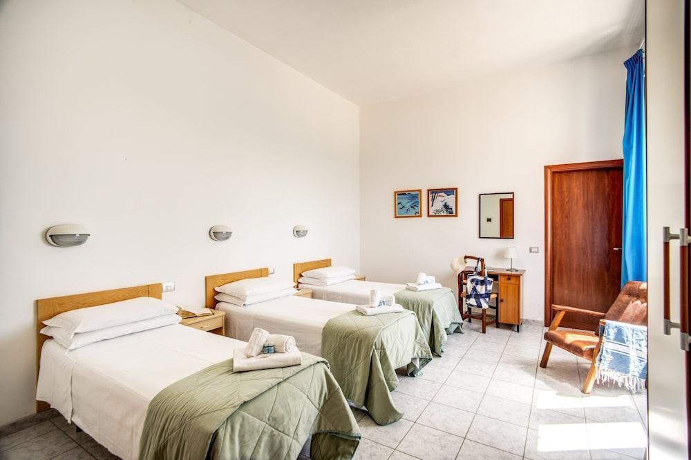 Villa MG Hotel Room Type - Standard Triple Room