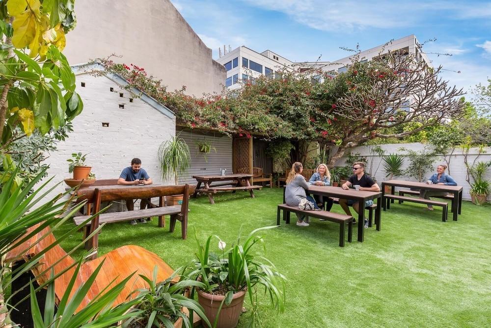 Secret Garden Backpackers - Tap to explore photos