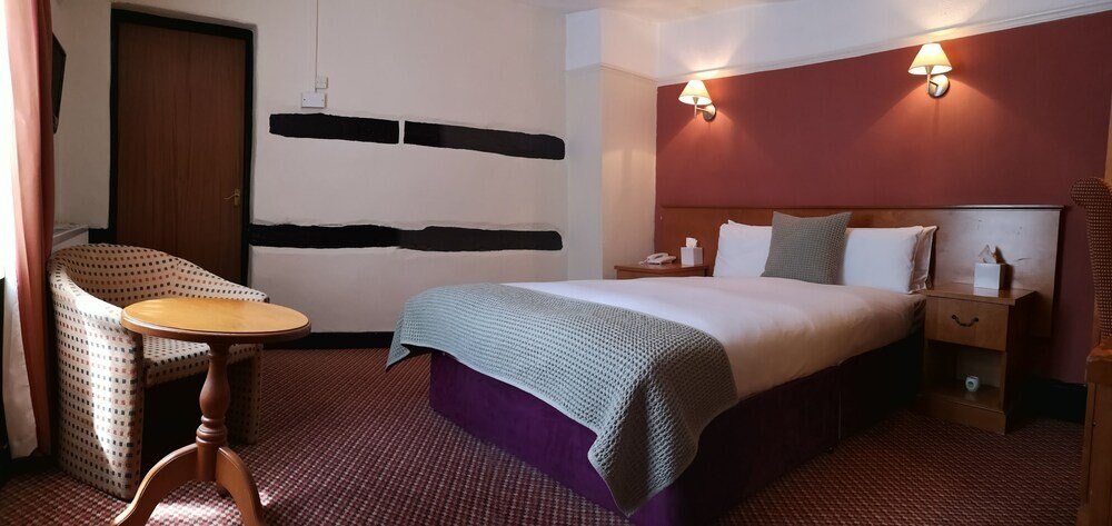 The Tudor Hotel Room Type - Standard Double Room