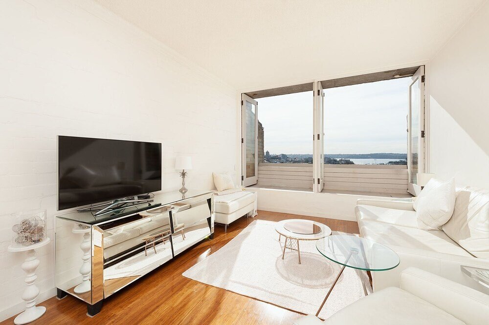 Stunning Sydney Harbour Views - Tap to explore photos