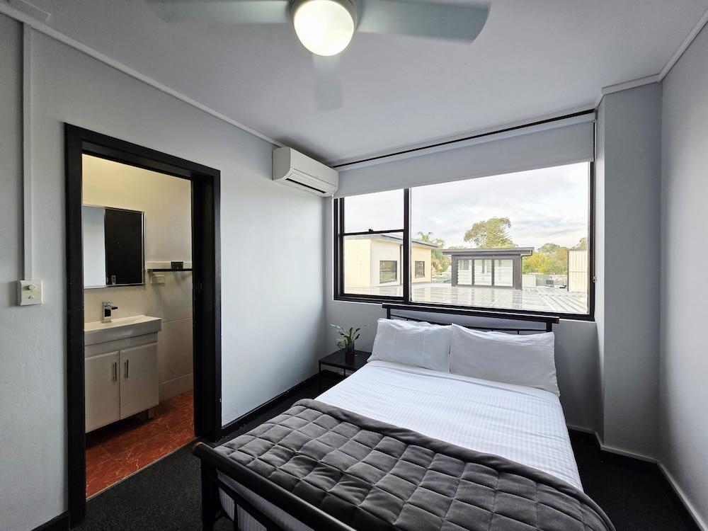 Panania Hotel Room Type - Signature Double Room, Ensuite