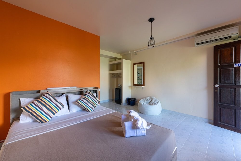 myPatong Social Hostel Room Type - Deluxe Room