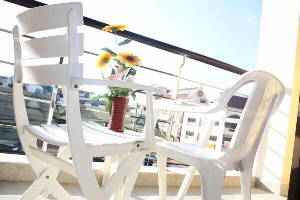 Starbeach Guest House - Tap to explore photos